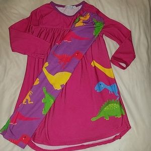 NWOT Girls size 5 dinosaur tunic and leggings